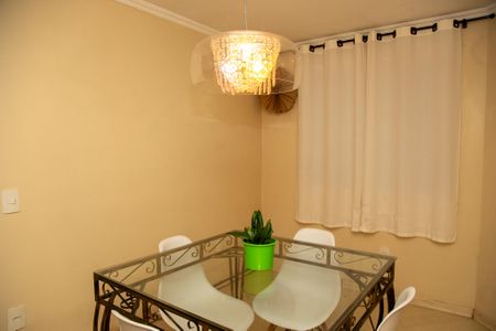 Casa para alugar com 120m², 3 quartos e 2 vagas Casa para alugar com 120m², 3 quartos e 2 vagasSala de Jantar