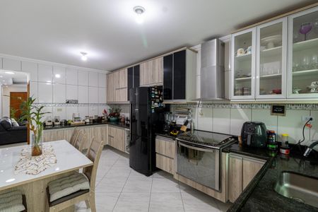 Casa à venda com 150m², 2 quartos e 4 vagas Casa à venda com 150m², 2 quartos e 4 vagasCozinha