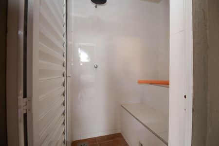 Casa de condomínio para alugar com 400m², 4 quartos e 6 vagasSauna