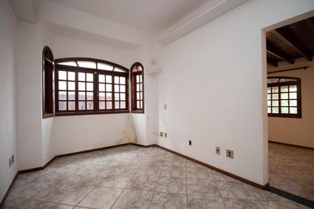 Casa de condomínio para alugar com 400m², 4 quartos e 6 vagasSala 2