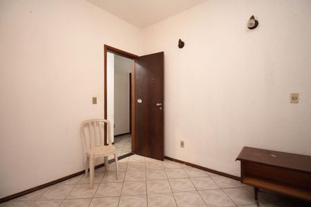 Casa de condomínio para alugar com 400m², 4 quartos e 6 vagasQuarto 1