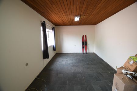 Casa à venda com 157m², 4 quartos e 2 vagasQuarto Suíte 2 - Externa