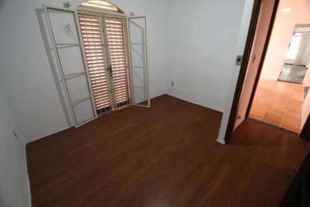 Casa à venda com 157m², 4 quartos e 2 vagasQuarto 1