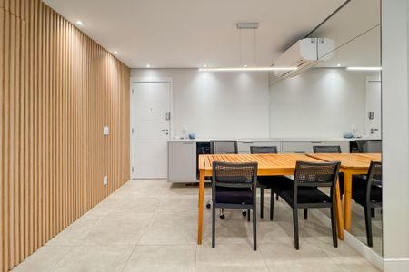 Apartamento à venda com 106m², 3 quartos e 2 vagas Apartamento à venda com 106m², 3 quartos e 2 vagasSala