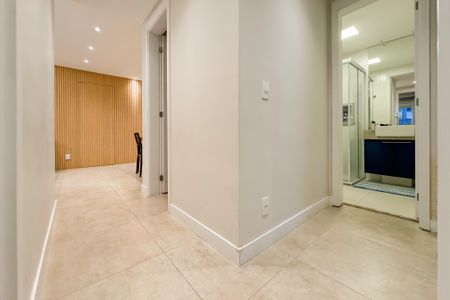 Apartamento à venda com 106m², 3 quartos e 2 vagas Apartamento à venda com 106m², 3 quartos e 2 vagasCorredor