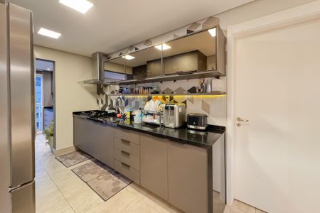 Apartamento à venda com 106m², 3 quartos e 2 vagas Apartamento à venda com 106m², 3 quartos e 2 vagasCozinha