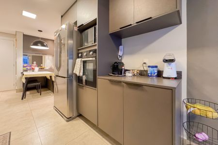 Apartamento à venda com 106m², 3 quartos e 2 vagas Apartamento à venda com 106m², 3 quartos e 2 vagasCozinha