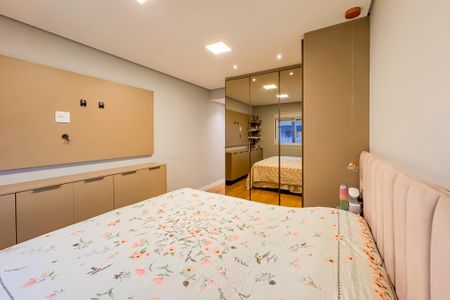 Apartamento à venda com 106m², 3 quartos e 2 vagas Apartamento à venda com 106m², 3 quartos e 2 vagasSuíte
