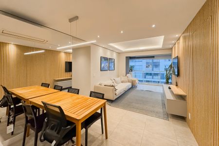 Apartamento à venda com 106m², 3 quartos e 2 vagas Apartamento à venda com 106m², 3 quartos e 2 vagasSala