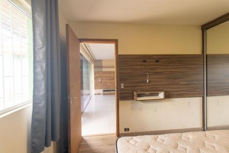 Quarto 1 de casa para alugar com 2 quartos, 80m² em Hauer, Curitiba