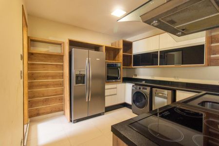 Cozinha de casa para alugar com 2 quartos, 80m² em Hauer, Curitiba