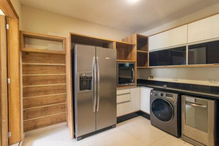 Cozinha de casa para alugar com 2 quartos, 80m² em Hauer, Curitiba