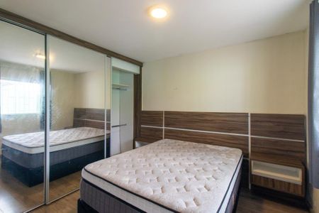 Quarto 1 de casa para alugar com 2 quartos, 80m² em Hauer, Curitiba
