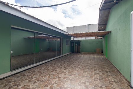 Garagem de casa para alugar com 2 quartos, 80m² em Hauer, Curitiba