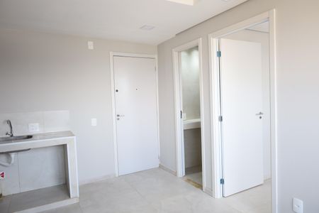 Sala de apartamento para alugar com 2 quartos, 33m² em Veleiros, São Paulo