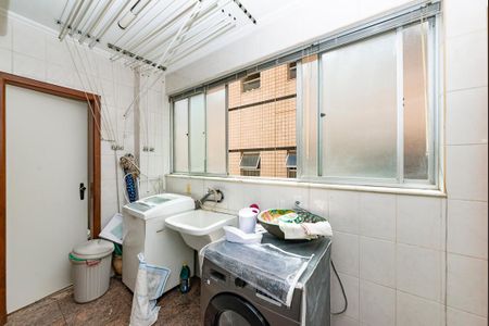 Apartamento à venda com 149m², 4 quartos e 3 vagas Apartamento à venda com 149m², 4 quartos e 3 vagasÁrea de Serviço