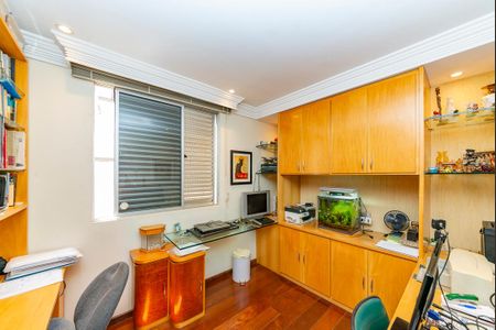 Apartamento à venda com 149m², 4 quartos e 3 vagas Apartamento à venda com 149m², 4 quartos e 3 vagasQuarto 2