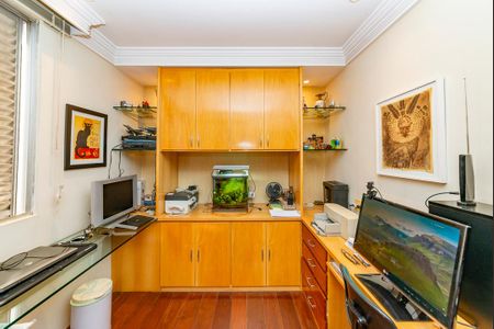 Apartamento à venda com 149m², 4 quartos e 3 vagas Apartamento à venda com 149m², 4 quartos e 3 vagasQuarto 2