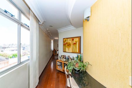 Apartamento à venda com 149m², 4 quartos e 3 vagas Apartamento à venda com 149m², 4 quartos e 3 vagasCorredor