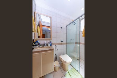 Apartamento à venda com 149m², 4 quartos e 3 vagas Apartamento à venda com 149m², 4 quartos e 3 vagasBanheiro da Suíte 2