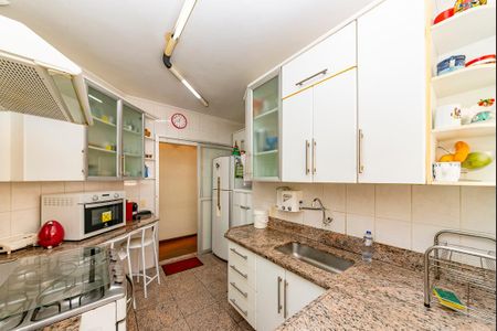 Apartamento à venda com 149m², 4 quartos e 3 vagas Apartamento à venda com 149m², 4 quartos e 3 vagasCozinha