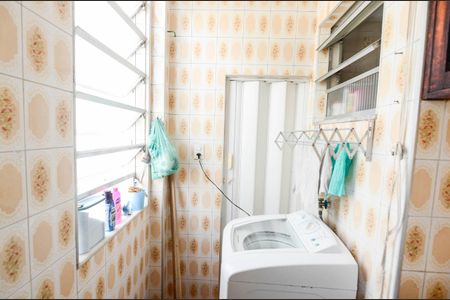 Apartamento à venda com 58m², 3 quartos e 1 vagaÁrea de Serviço