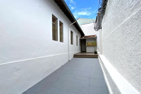 Casa à venda com 300m², 5 quartos e 3 vagasQuintal