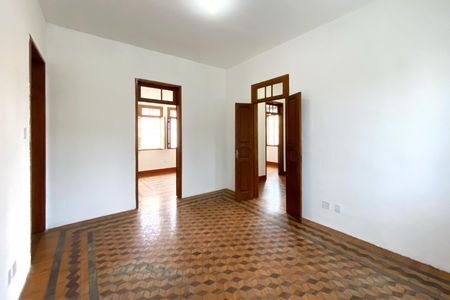 Sala de casa à venda com 5 quartos, 300m² em Carlos Prates, Belo Horizonte