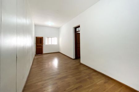 Casa à venda com 300m², 5 quartos e 3 vagasCopa