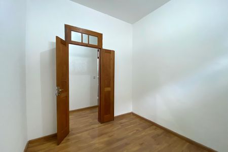 Casa à venda com 300m², 5 quartos e 3 vagasQuarto 4