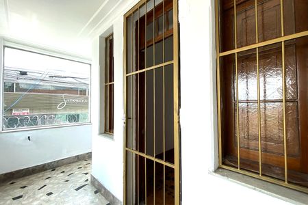 Casa à venda com 300m², 5 quartos e 3 vagasVaranda