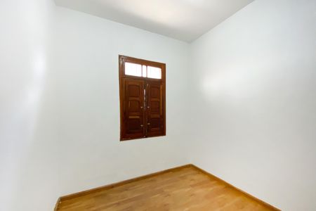 Casa à venda com 300m², 5 quartos e 3 vagasQuarto 4