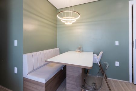 Apartamento à venda com 50m², 2 quartos e 1 vaga Apartamento à venda com 50m², 2 quartos e 1 vagaSala