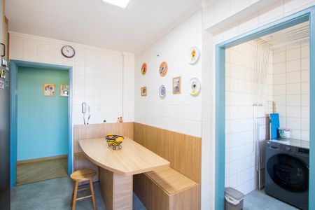 Apartamento à venda com 93m², 3 quartos e 2 vagasCozinha