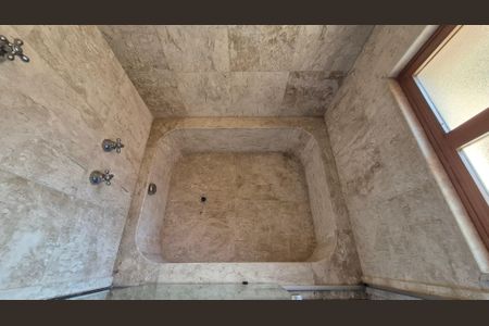 Apartamento à venda com 465m², 4 quartos e 4 vagasBanheiro da Suíte 1