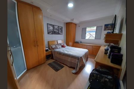 Casa à venda com 3 quartos, 230m² em Vila Pires, Santo André