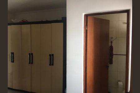 Casa à venda com 2 quartos, 116m² em Jardim Las Vegas, Santo André