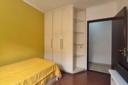 Casa à venda com 3 quartos, 556m² em Campestre, Santo André