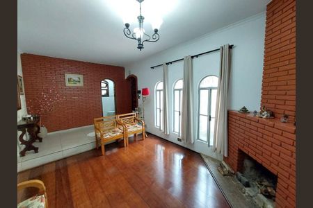 Casa à venda com 3 quartos, 235m² em Santa Maria, Santo André