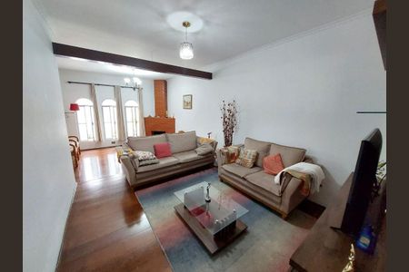 Casa à venda com 3 quartos, 235m² em Santa Maria, Santo André