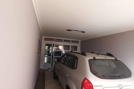 Casa à venda com 238m², 3 quartos e 6 vagas