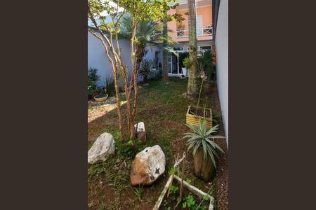 Casa à venda com 238m², 3 quartos e 6 vagas