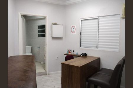 Casa à venda com 3 quartos, 217m² em Vila Scarpelli, Santo André