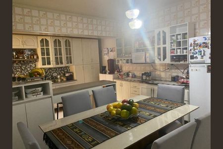 Casa à venda com 3 quartos, 145m² em Vila Bela Vista, Santo André