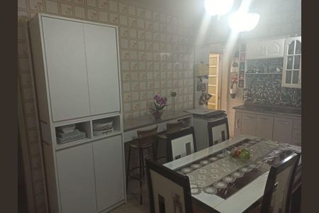 Casa à venda com 3 quartos, 145m² em Vila Bela Vista, Santo André