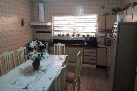 Casa à venda com 154m², 3 quartos e 3 vagas