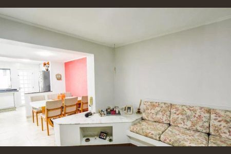 Casa à venda com 2 quartos, 214m² em Vila Assunção, Santo André