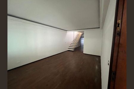 Casa à venda com 3 quartos, 206m² em Jardim, Santo André