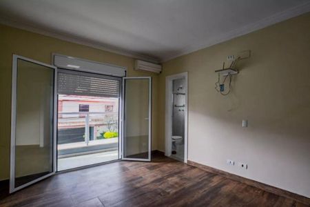 Casa à venda com 4 quartos, 204m² em Vila Assunção, Santo André