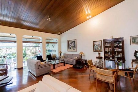 Casa à venda com 3 quartos, 560m² em Campestre, Santo André